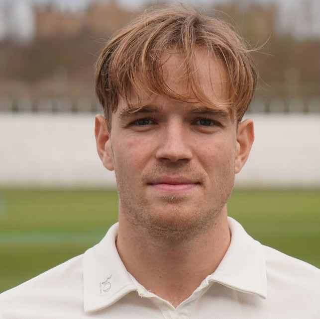 Bas de Leede (Cricketer) Height, Age, Girlfriend, Wife, Family, Biography & More 2024