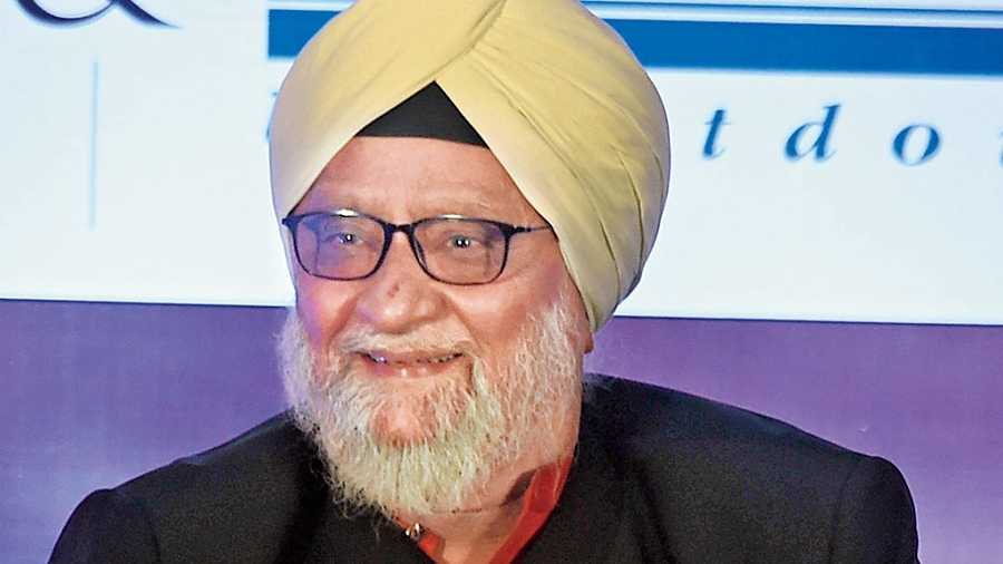 Bishan Singh Bedi Height, Age, Death, Wife, Children, Family, Biography & More 2024