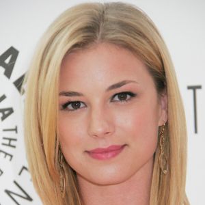 Emily VanCamp Net Worth 2024