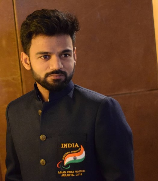 Krishna Nagar Height, Age, Girlfriend, Family, Biography & More 2024