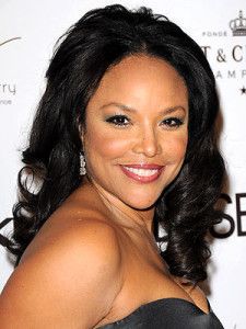 Lynn Whitfield Net Worth 2024