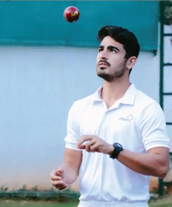 Mukesh Choudhary Height, Age, Girlfriend, Family, Biography & More 2024