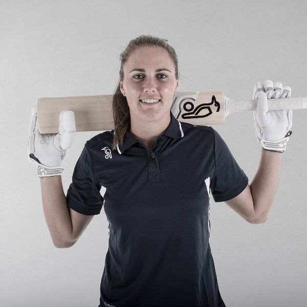 Nat Sciver-Brunt Height, Age, Husband, Family, Biography & More 2024