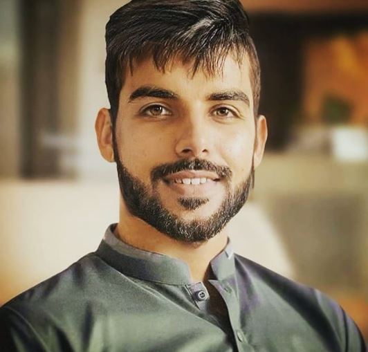 Shadab Khan Height, Age, Girlfriend, Wife, Family, Biography & More 2024