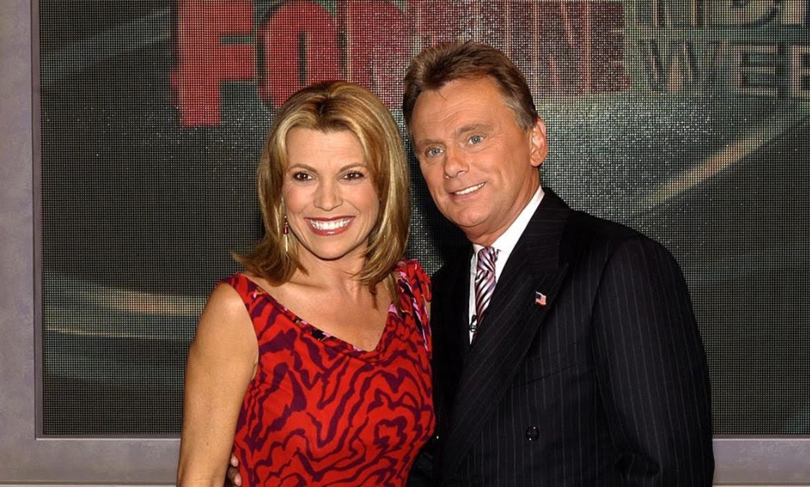 Vanna White Biography 2024: Husband, Young, Height & Kids